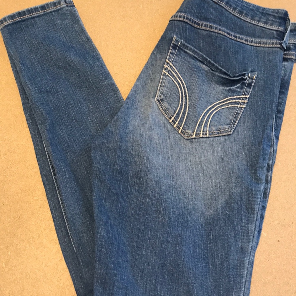 Hollister Exposed Knee High Rise Jean